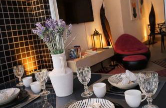 Apto Completo 2 Quartos em Frente ao Shopping com Vaga - Foto 18