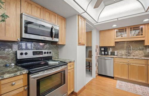 Oceanfront Penthouse #11B by Distinctive Beach Rentals - Foto 27