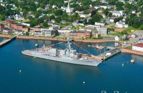 Colonels Quarters - Photo 25