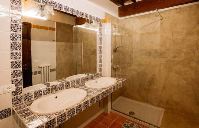 Villa in Tuscany With Pool & Panoramic Views - Photo 16