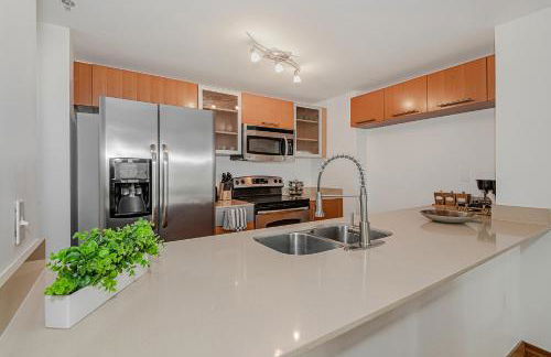 Lovely condo with city & ocean views. Sleep up to 6 people! - Foto 11