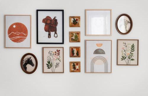 Heated Pool, Game Room, Outdoor Movies, Mins to Downtown, Sleeps 14 - Foto 3