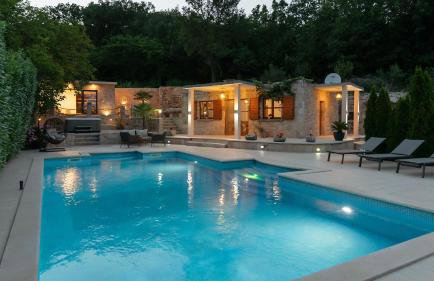 Beautiful Villa Mia with pool in Makarska - Foto 1