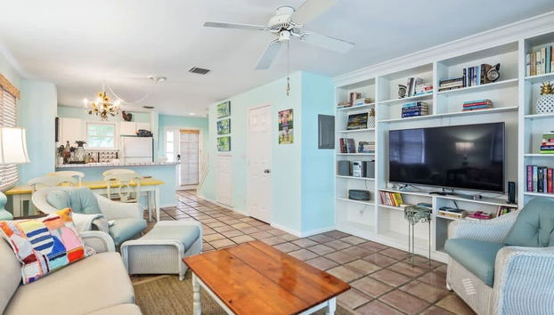 Gulf Getaway by Brightwild Condo w Pool - Foto 2, Habitación