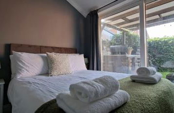 5 double bedrooms in centre of Stanground - Foto 11