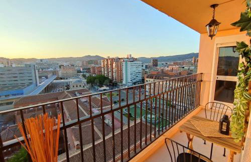 Ático en el corazón de Málaga - Foto 1