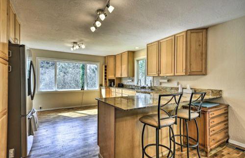 Charming Kelso Home w/ Proximity to Cowlitz River! - Photo 13