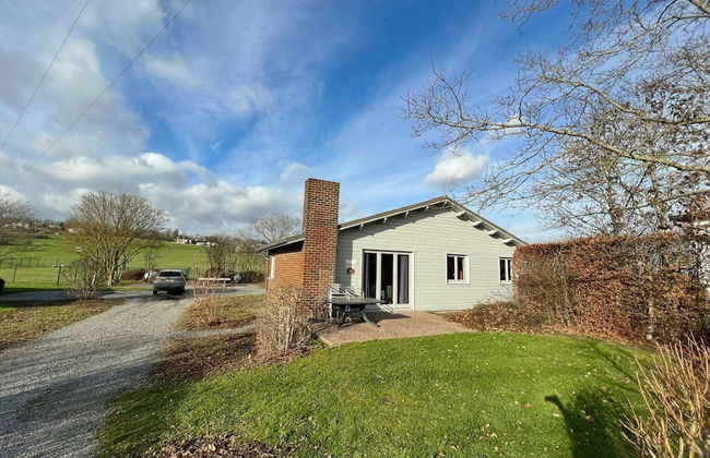 Holiday Home in Somme-leuze With Private Garden - Foto 1