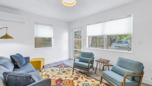 Comfy and quiet Steps to fun events downtown - Foto 2