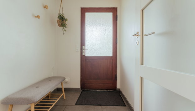 Central Apartment In Tórshavn | Private Parking - Foto 2, Entrada interior