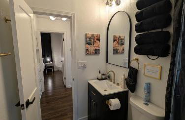 FirstMarket-Opulent Downtown Getaway - Foto 16