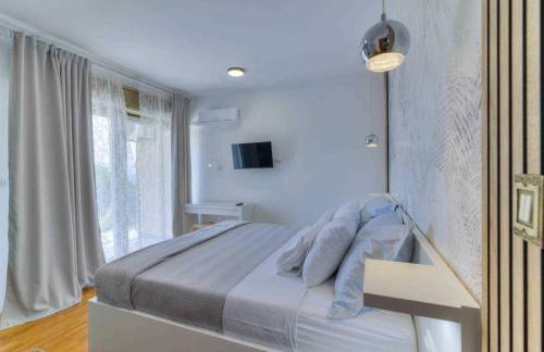 Villa with Pool by aneo travel - Foto 6