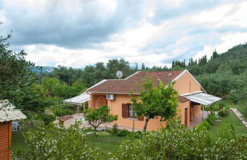 Family Holiday Apartment with garden & BBQ - Foto 13