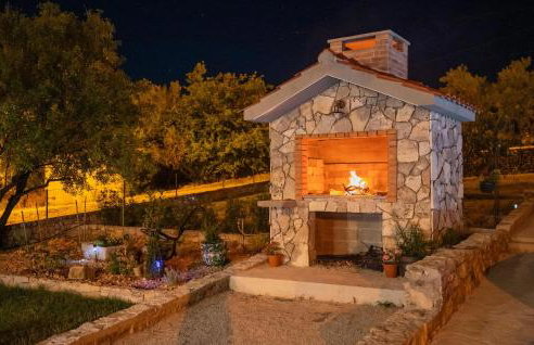 Gorgeous Home In Danilo With Wifi - Photo 20