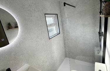 Claude House South Lanarkshire - Photo 17