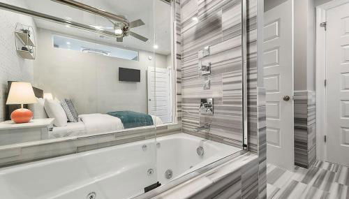 HostWise Stays - The Washington at Chatham - Park Free, Gym, More! - Foto 4