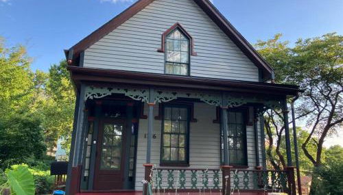 1867 Gothic VanDeventer Home - Photo 1