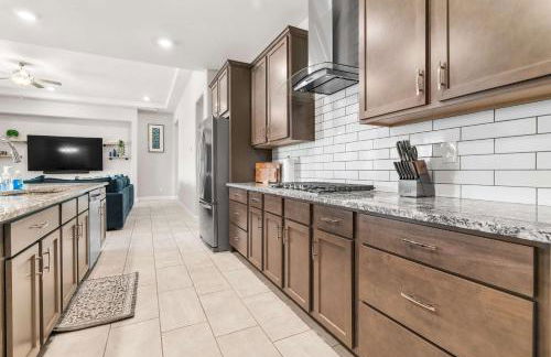 Luxe Goodyear Oasis Pool King Suite Grill - Foto 16