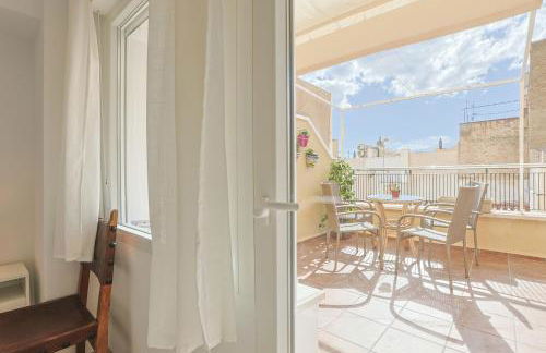 Homely Málaga San Juan de Letrán con Terraza - Photo 2