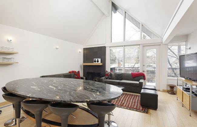 Fifth Avenue Condominiums by Frias - Foto 40