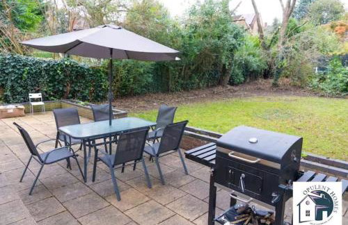 7 Bedroom Home - Contractor Stays - Reading Central - Photo 22