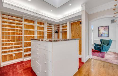 Luxe Remodeled Oceanfront Home on the Bluff - Foto 23