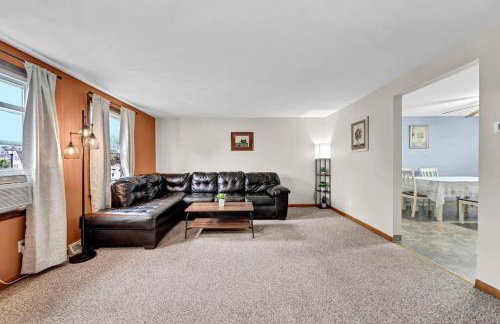 Cozy Duplex Near BUF International Airport - Foto 16