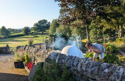 The Coach House, Yealand Redmayne perfect for a family in a rural setting, bring your dogs and horse - Photo 32