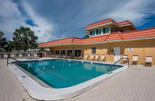 5 min walk to #1 beach in America Canal View - Foto 32