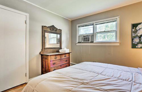 Wawayanda House on 62 Acres - Multiple Fireplaces! - Foto 22