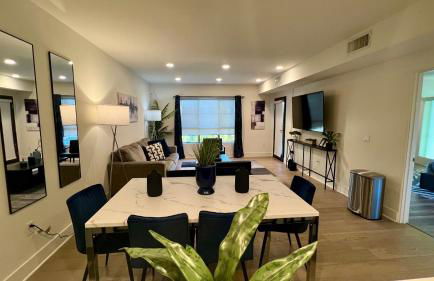 Century City Cozy 3 Bedroom Apartment with Parking 302,303 - Foto 27