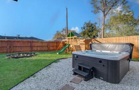 5-BD 2-BA Tranquil Retreat ft Jacuzzi & Playground - Foto 27