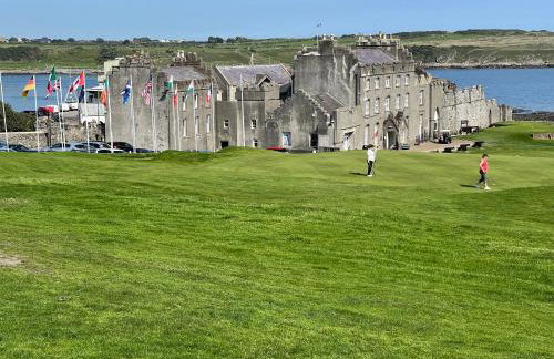 Lovely apartment overlooking the harbour and bay - Photo 27
