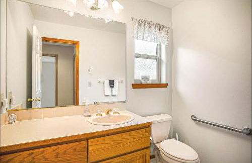 Spacious 3BR3BA with Spectacular Water Views - Foto 23