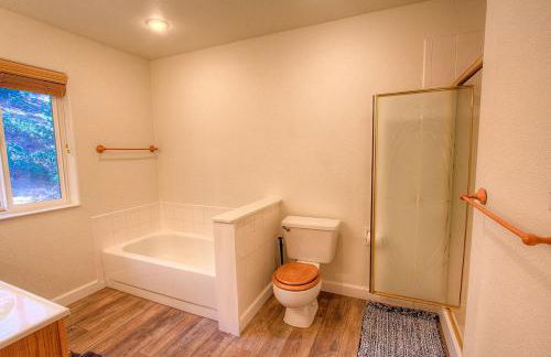 NVH0823 - Sadies Hustle home - Photo 21