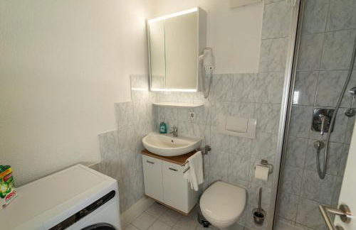 RANGE - 2 Apartments - Küche - WLAN - Netflix - Balkon - 1-6 Personen - Foto 28