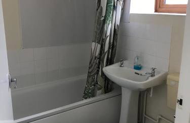 Court Farm Holiday Bungalows Ltd - Photo 18