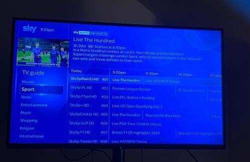 Quiet studio flat near University & QMC, King size bed - Foto 14