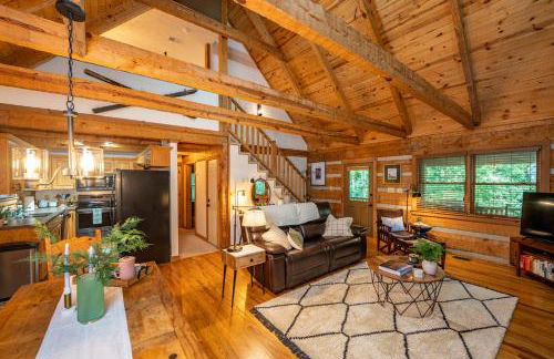 Creekside Cabin - Seven Devils,NC - Pet-Friendly, Close to Skiing & Hiking, and the Apline Coaster! - Foto 11