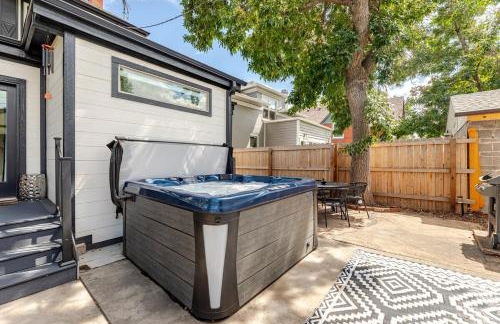 NEW REMODEL Denver Luxury Home with Private HOT TUB - Foto 45