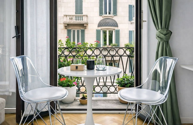 B and G Boutique apt.-heart of Milano- Design District - Photo 29