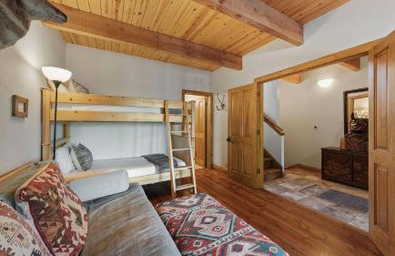 Ellis Peak by Avantstay Beautiful Mckinney Cabin w/ Filtered Lake Views - Foto 64