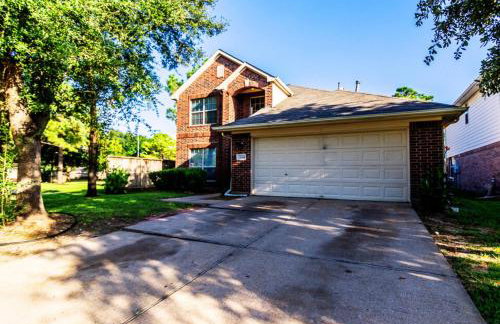 Cozy & Modern 5BR Smart Home with Yard and BBQ - Foto 45