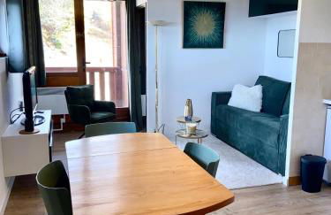 Appartement Fred Chamrousse - Au pied des pistes avec connexion wifi internet haut débit fibre - idéal pour les télétravailleurs - Foto 1