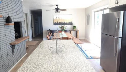 Updated 4-bedroom home centrally located - Foto 3