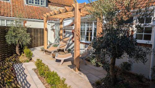 Caley Hall - Foto 5, Garden, Garden view