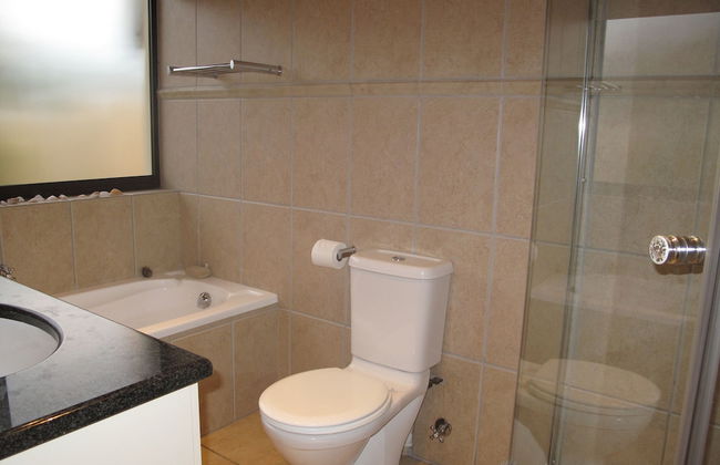 Stunning Cape Peninsula Holiday Villa With Pool - Photo 14