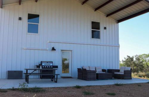 Gorgeous, secluded escape near River with Game room! - Photo 32