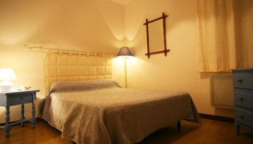 Gîte charmant au château, Le Veurdre - FR-1-489-163 - Foto 5