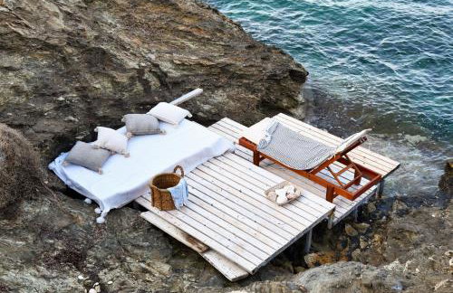 The Charming Waterfront Retreat, with a swimming pool & direct access to the sea, ideal for large families, or a group of friends - Foto 6